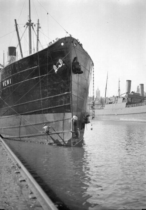 The Ship Veni in Aberdeen Harbour