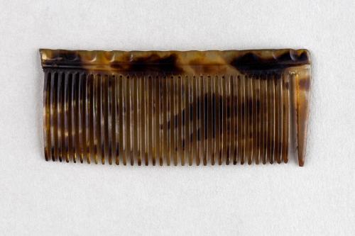 Faux Tortoiseshell Ornamental Hair Comb