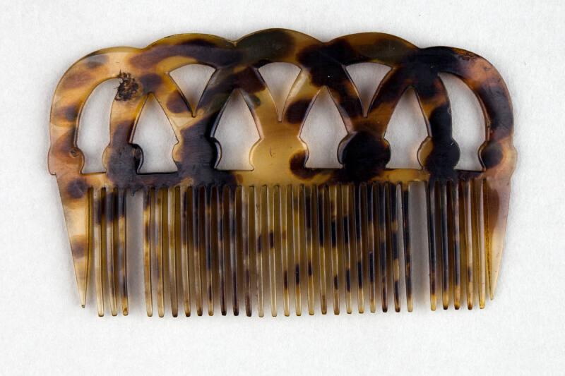 Faux Tortoiseshell Ornamental Hair Comb