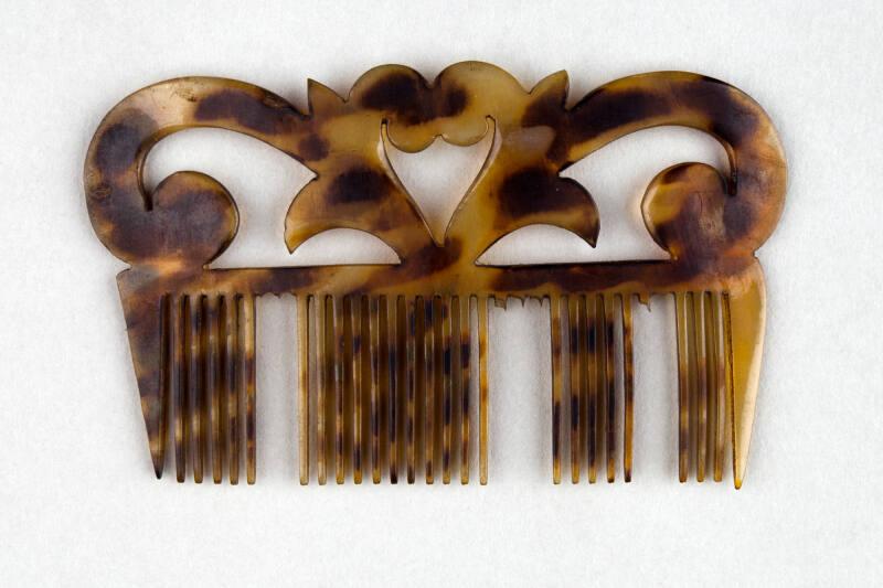 Faux Tortoiseshell Ornamental Hair Comb