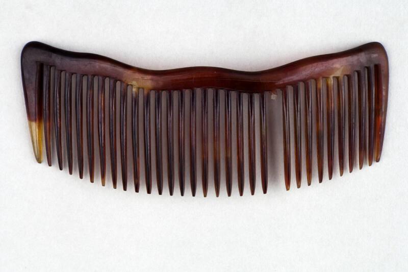 Faux Tortoiseshell Ornamental Hair Comb