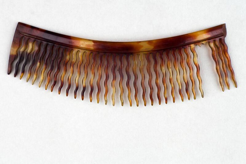 Faux Tortoiseshell Ornamental Hair Comb