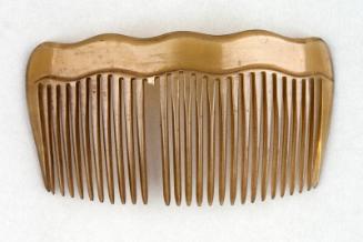 Bleached Horn Ornamental Hair Comb