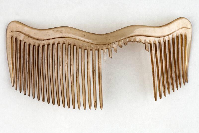 Bleached Horn Ornamental Hair Comb