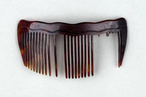 Faux Tortoiseshell Ornamental Hair Comb