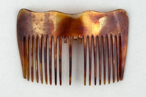 Faux Tortoiseshell Ornamental Back Comb