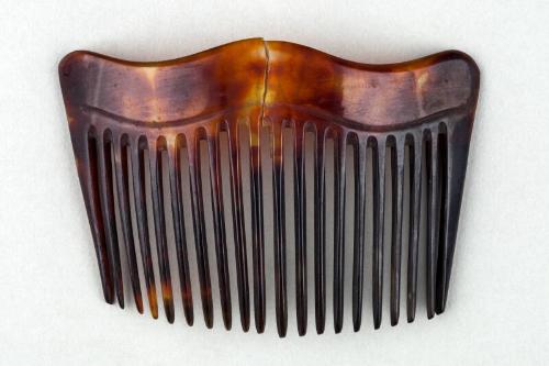 Faux Tortoiseshell Ornamental Hair Comb