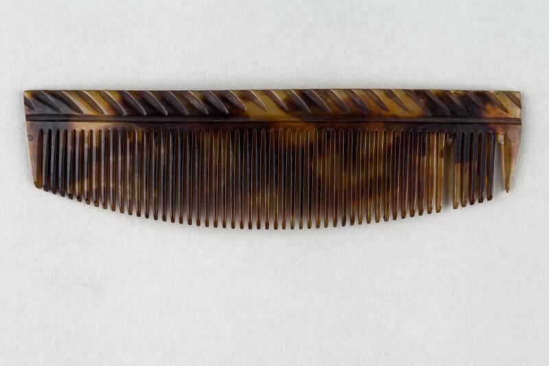 Faux Tortoiseshell Ornamental Hair Comb