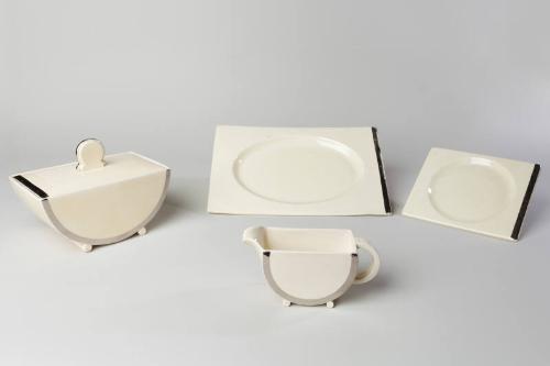 24 Piece Dinner Service