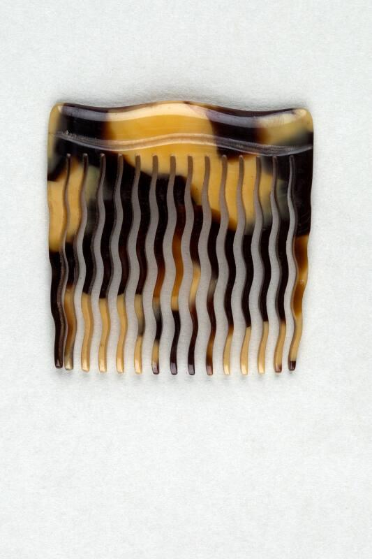 Faux Tortoiseshell Ornamental Hair Comb