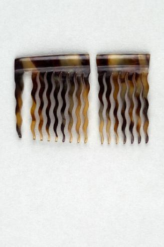 Faux Tortoiseshell Ornamental Hair Comb