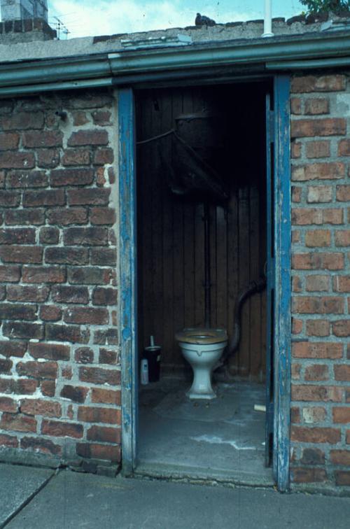 Outside Toilet, 43 Victoria Street