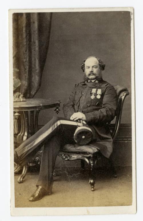 Carte de Visite - Unidentified Portrait of a Seated Man