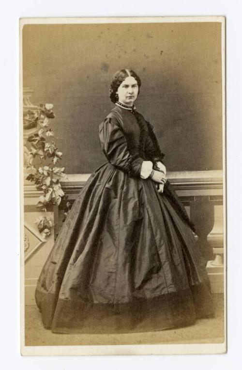 Carte de Visite - Unidentified Portrait of a Standing Woman