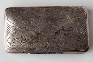 Rectangular Snuff Box With Floral Design