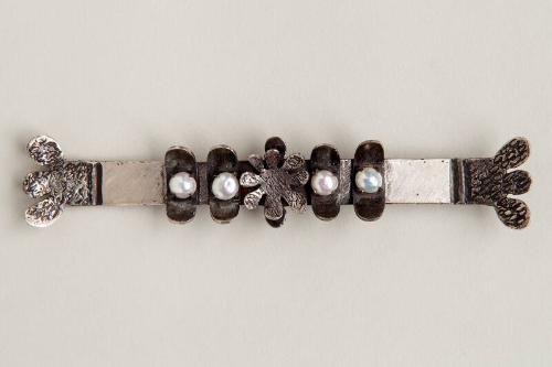 Bar Brooch by Anne Marquiss