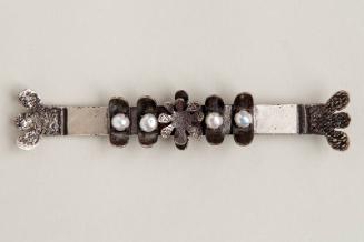 Bar Brooch by Anne Marquiss