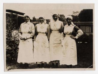 World War 1 WVR Photograph showing 4 nurses
