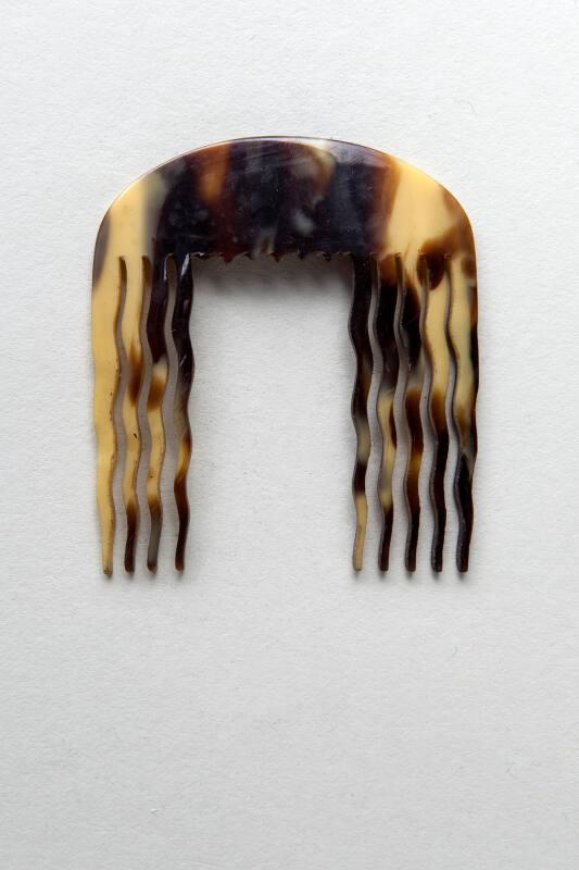 Faux Tortoiseshell Ornamental Hair Comb