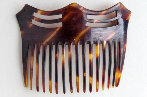 Faux Tortoiseshell Ornamental Hair Comb