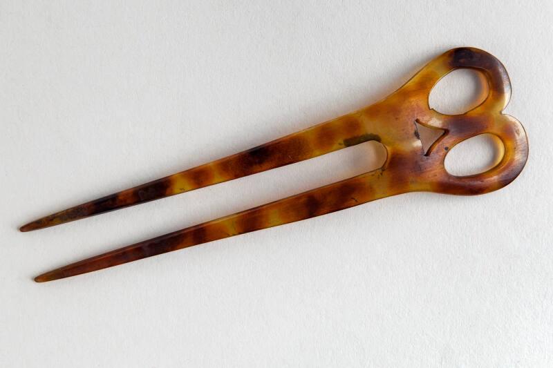 Faux Tortoiseshell Ornamental Hair Pin