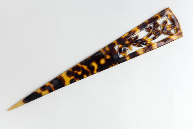 Faux Tortoiseshell Ornamental Hair Pin