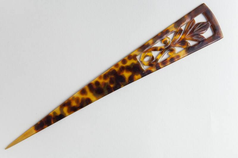 Faux Tortoiseshell Ornamental Hair Pin