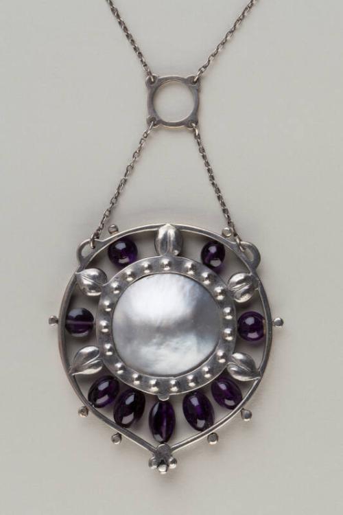Silver Pendant Necklace
