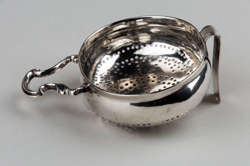 Oval Punch Strainer