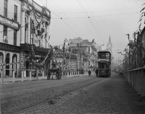 Union Street at Back Wynd, Decorated for Royal Visit.  Photographed by George Fraser