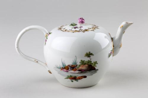 Porcelain Teapot with Bird Motifs