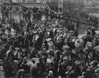 Crowds at  Alford Place for Royal Visit.   Photographed by George Fraser 