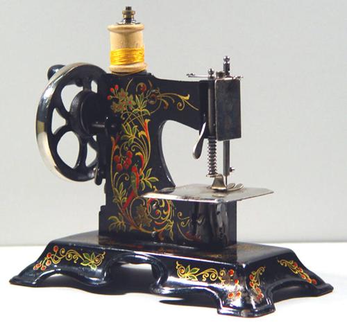 Miniature Sewing Machine