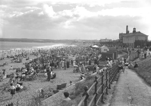 Aberdeen Beach with Shelter 
