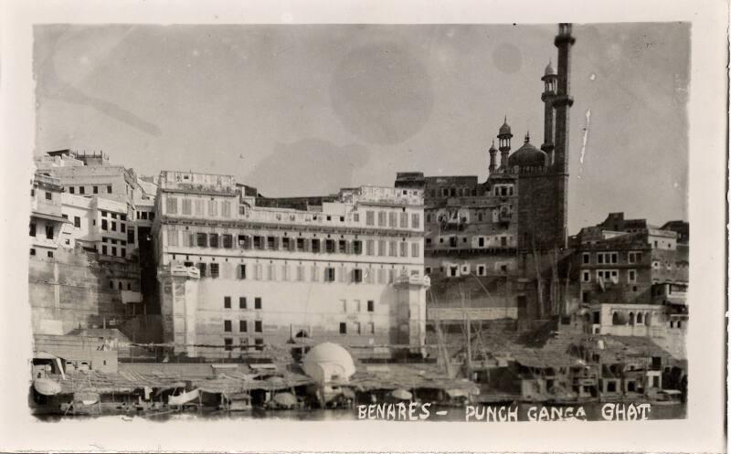 Benares - Punch Ganga Ghat 