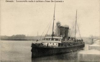 Ostende - Peter De Coninck (new mail-steamer) entering harbour 
