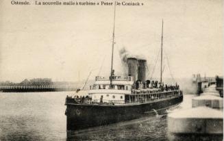 Ostende - Peter De Coninck (new mail-steamer) entering harbour 