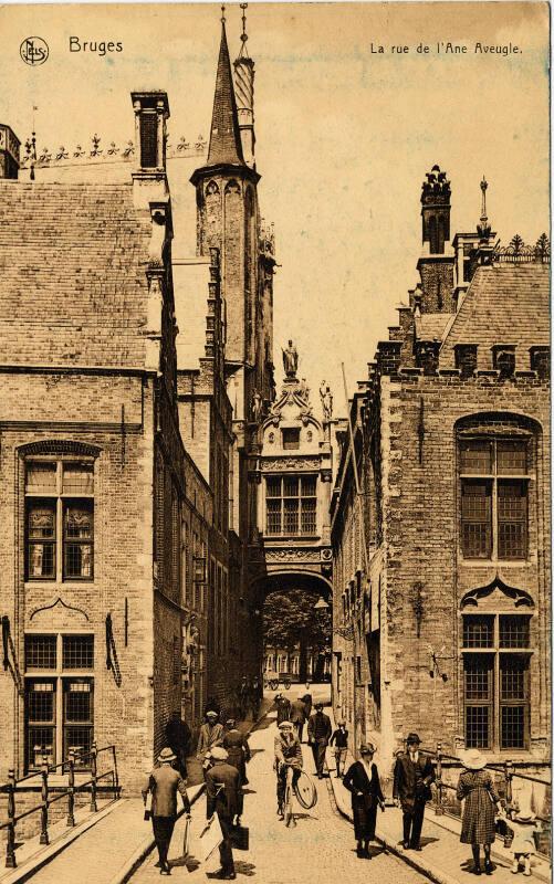 Bruges - Street scene (Rue de l'Ane Aveugle) 