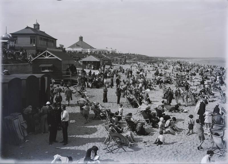 Aberdeen Beach with Shelter