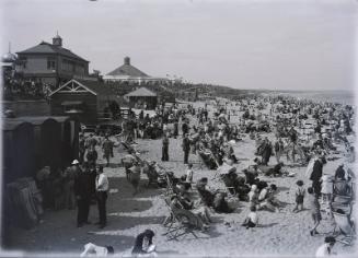Aberdeen Beach with Shelter