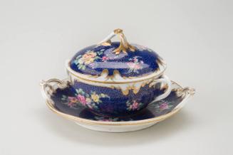 Blue Ecuelle, Cover and Stand