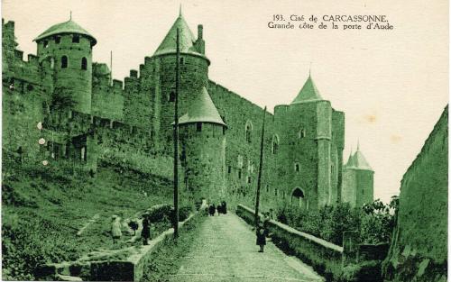 Carcassonne - View of bridge and fortified building 