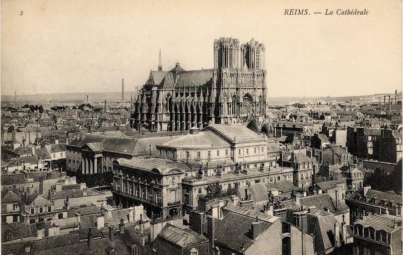 Reims - Exterior view of the cathedral and surrounding area 