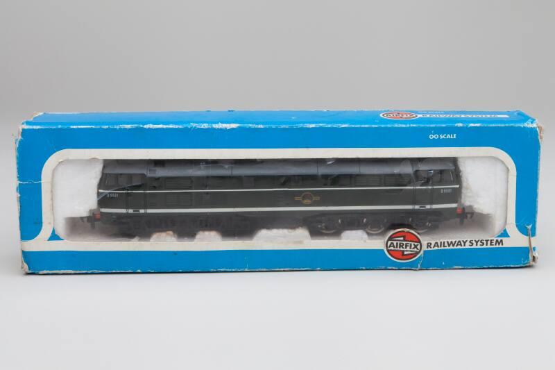 Boxed Airfix Railway System OO Scale A1A-A1A Class 31/1 Diesel Locomotive (B.R. Green Livery)