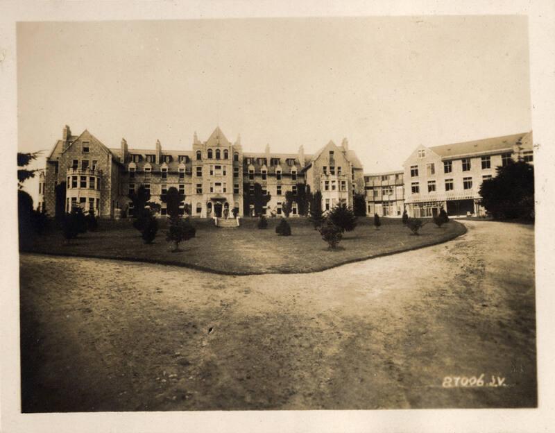 Black and white photograph Showing Tor-na-Dee