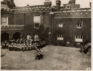 London - Changing the guard at St James Palace 