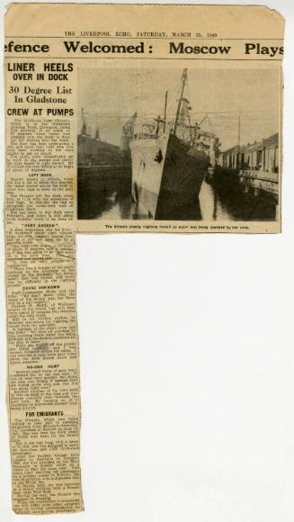 Liverpool Echo - Liner Heels over in Dock