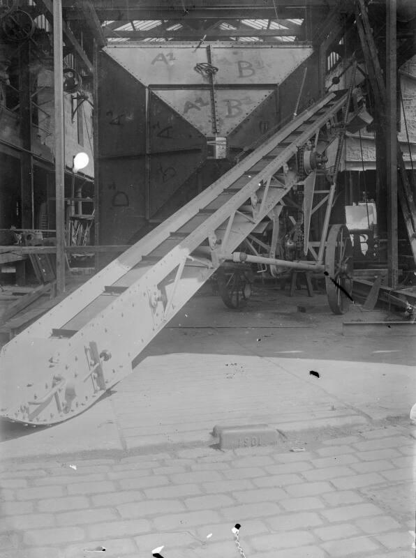 Conveyor in Workshop