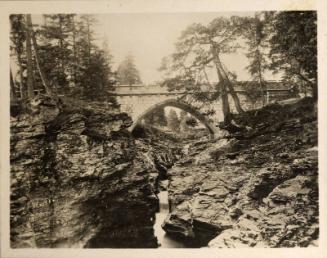 Black and white photograph Showing Linn O' Dee