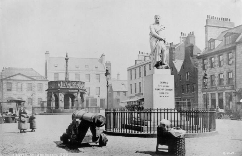 Castle Street Looking East